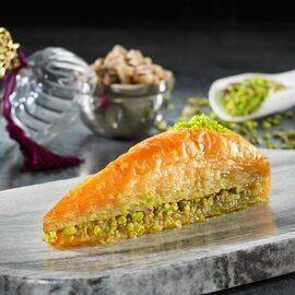 MEVLANA BAZAAR CARROT SLICED BAKLAVA 1 KG